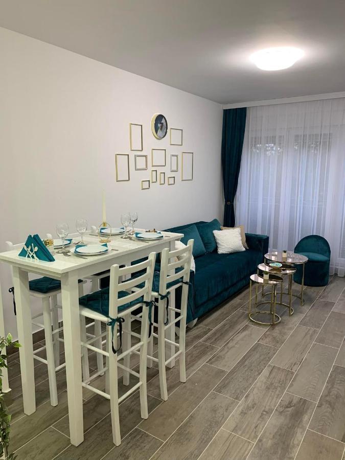 Apartman Diamond Парачин Екстериор снимка