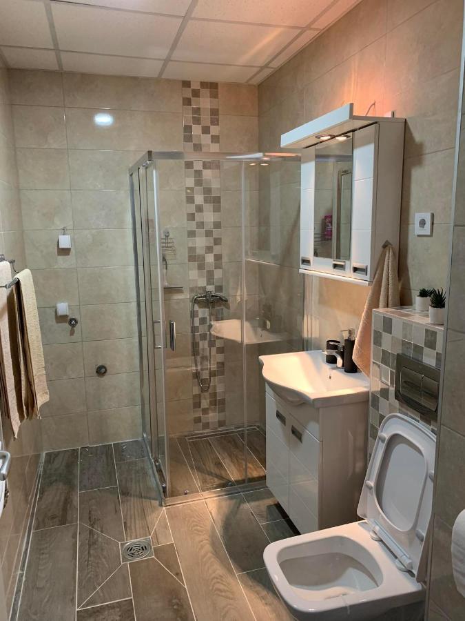 Apartman Diamond Парачин Екстериор снимка
