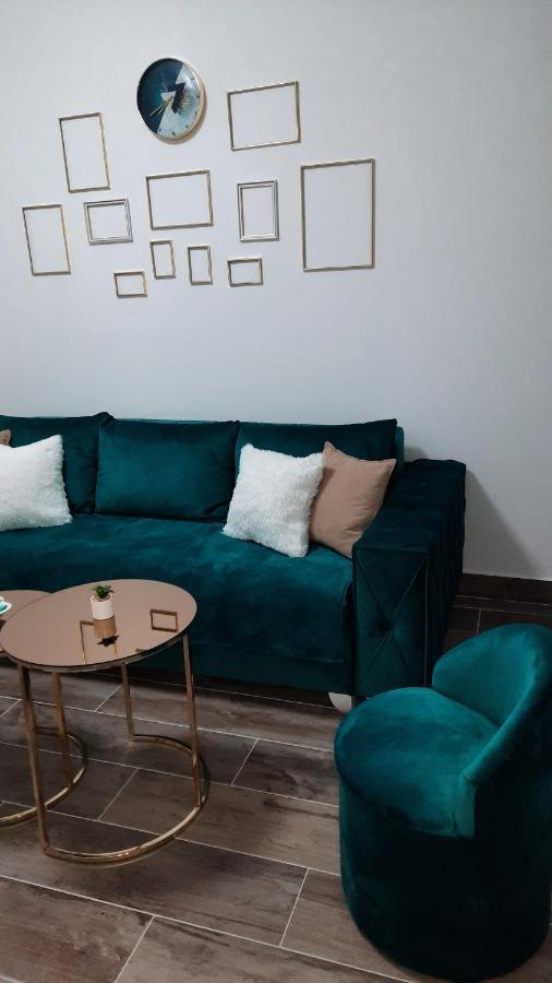 Apartman Diamond Парачин Екстериор снимка